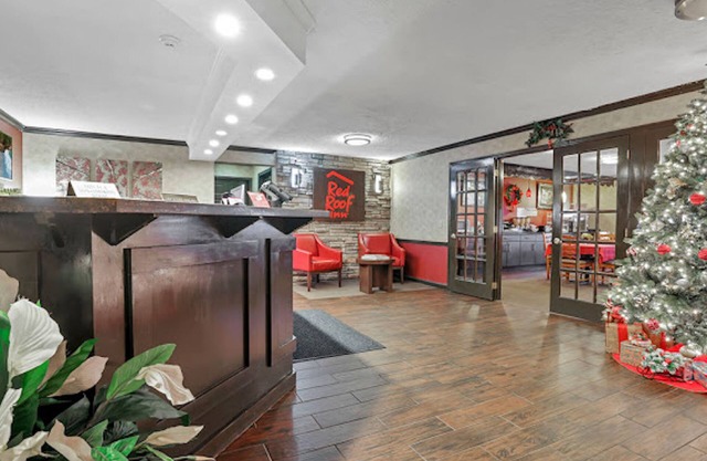 Red Roof Inn Uhrichsville