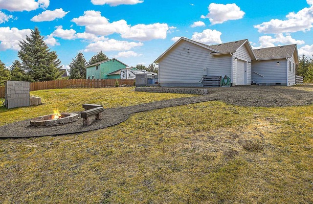 Red Sky Cottage, Whirlpool, Feuerring, Komfort von zu Hause