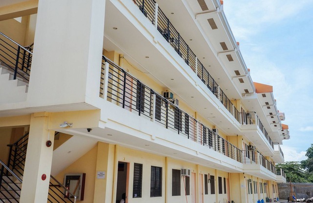 RedDoorz Plus near Talisay Town Center