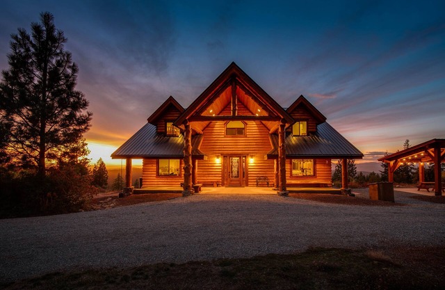 Redemption Rock Lodge