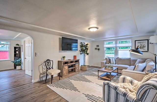 Redmond Farmhouse on 2 Acres w/ Deck & Grill!