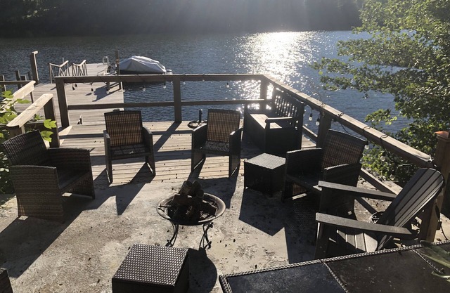 REDUCED FOR AFTER LABOR DAY - Waterfront cottage on Candlewood Lake