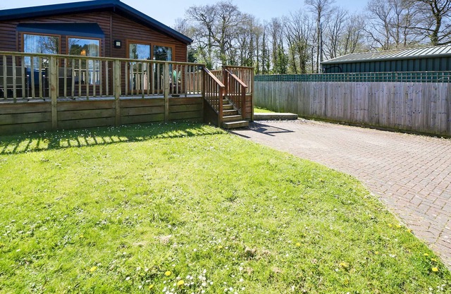 Reduced rates for Aug @ Woodland Lodge St Minver, nr Rock, sleeps 6 dog friendly