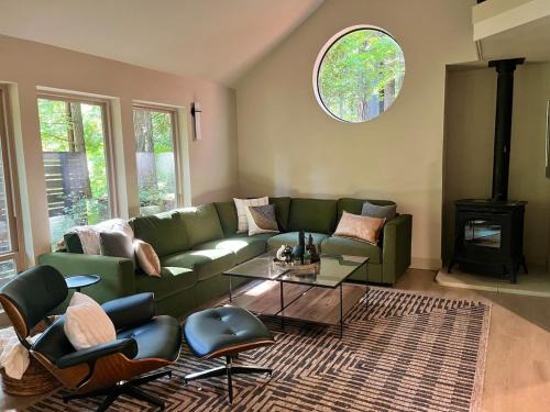 Redwood 101 New, Stout Grove, Spa Baths, Fire Pit