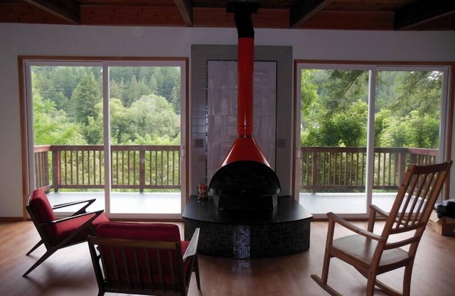Redwood Butterfly Cabin Riverfront Private Island Saison-Kanu inbegriffen