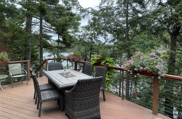 REDWOOD CABIN - Town of Camden - Megunticook Lake