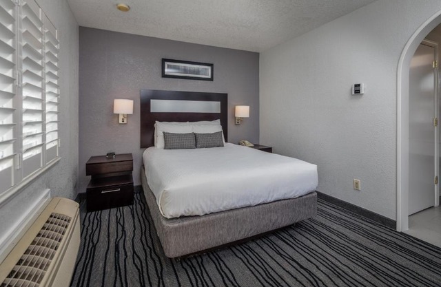 Redwood Creek Inn