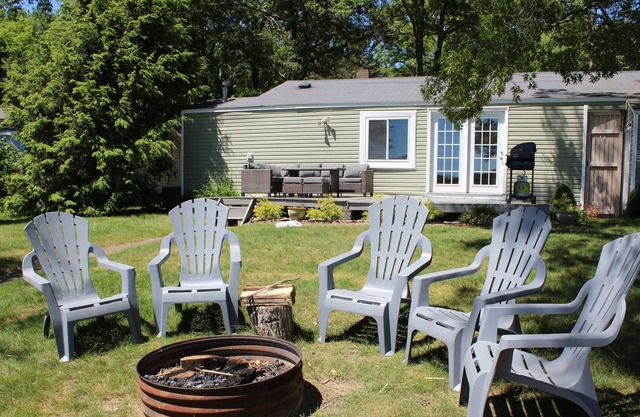 🌾Reeds on Bar Lake🌾 Relaxing Waterfront Cottage