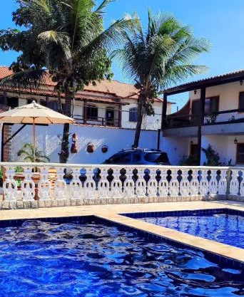 Refúgio Peró - Praia, piscina e churrasqueira