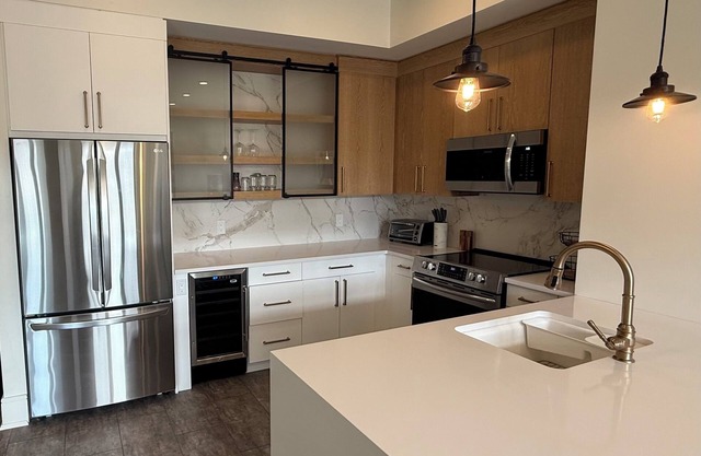 Refined Residences, Riverhead Charm