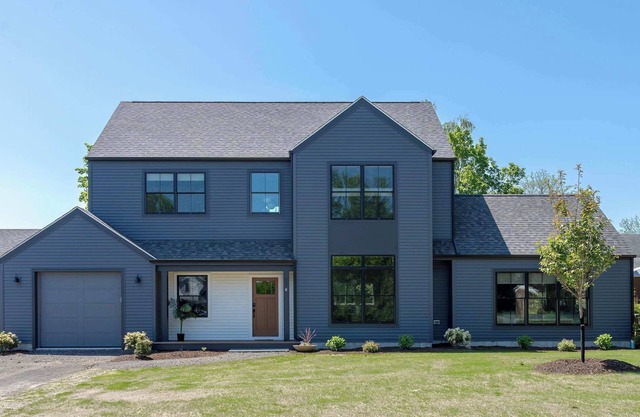 Refined Retreat Near Beaches w/ev charger included- 557 West