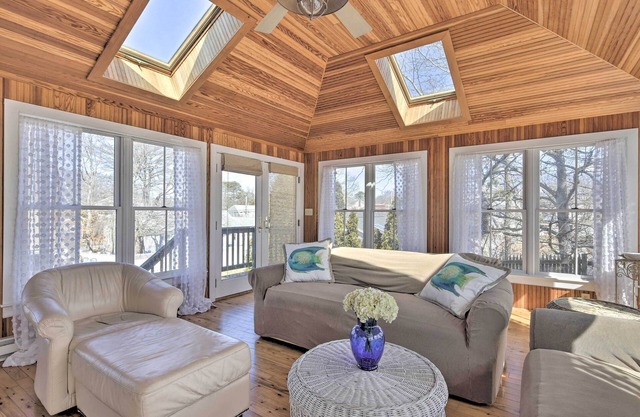 Refined Retreat W/outdoor Shower, 1 Block to Beach