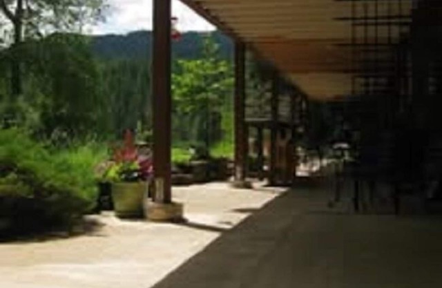 Reflections Inn