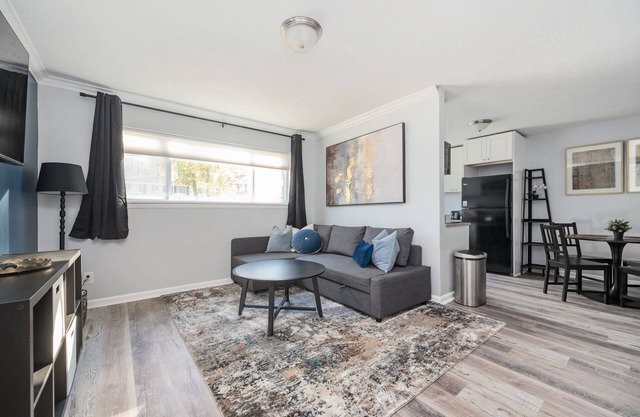 [REFRESHED] Quiet & Quaint 1BR 5min to airport and 15mins to downtown