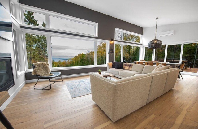 Refuge 2 | Ultimate Retreat, Spa and River View