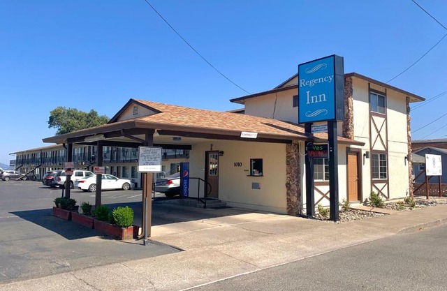 Regency Inn Lakeport