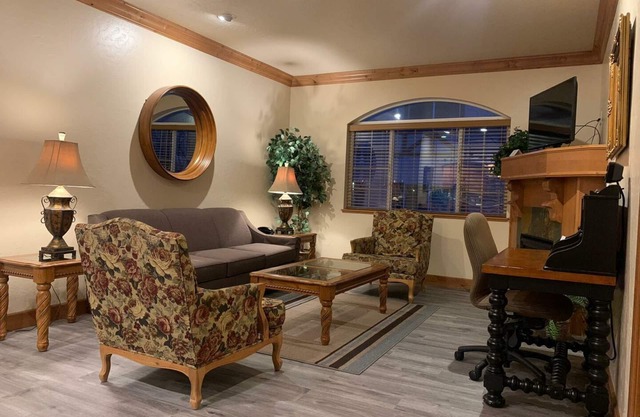 Rejuvenate in Mtn Villa~Mineral Hot Spring|Spa|Sauna Villa 2076-2