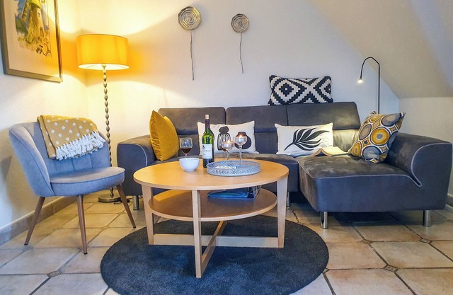 "Entspanne und genieße: Moderne Ferienwohnung in Zingst an der Ostsee!"