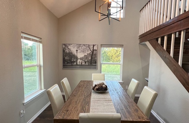 Relax and enjoy BEST nature view! 10 acres of Nature, perfect to peaceful time