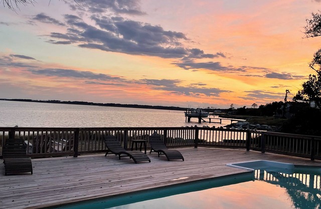 Relax and Escape! Come enjoy this secluded waterfront property.