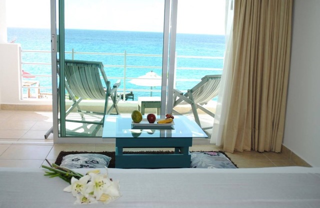 Relax and Recharge! Onsite Pools, Beach Access