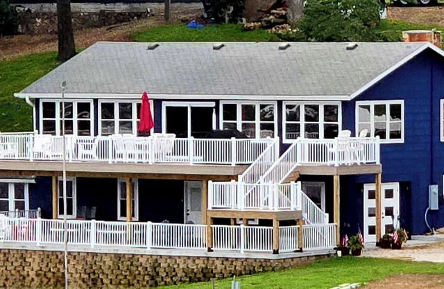 Der Spaß beginnt HIER! 240 'Uferpromenade in Capt. Rons "NO WAKE" Bucht 1 Hektar großes Grundstück