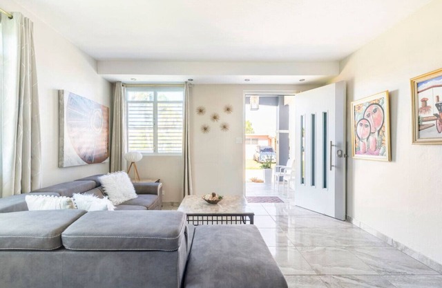 Relax Home Plenty Space Near The Airport - 4min