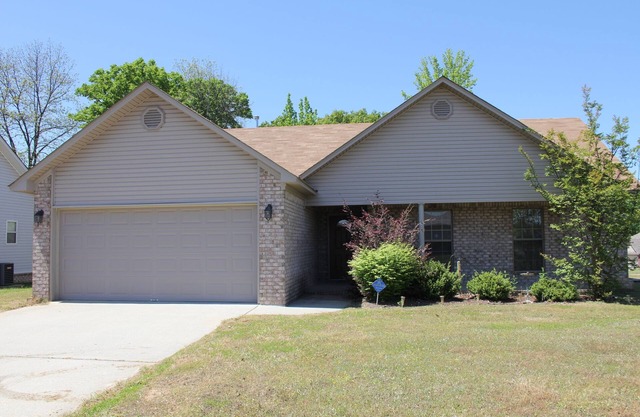 Relax in a 3 bedroom 2 bath comfortable house