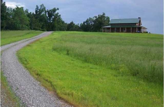 Relax in Rustic Luxury in this Western Kentucky Log Cabin ~ Outstanding Views