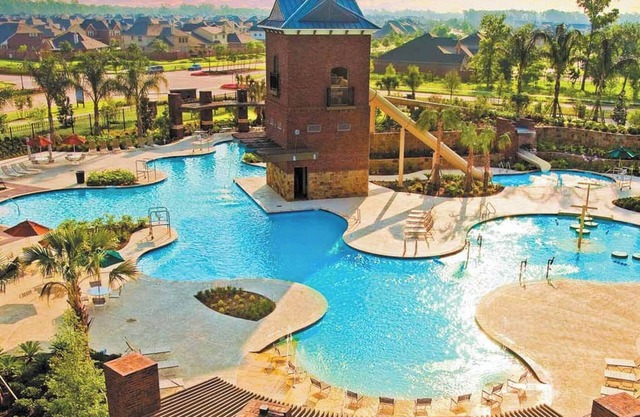 Entspannen Sie sich stilvoll in unserem Missouri City Getaway