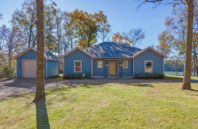 Relax in our 4 bedroom, 4 bath, lakefront cottage with walkdown water access.