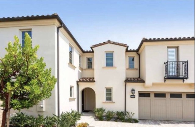 Relax in this beautifully furnished Spanish home in Northern San Clemente