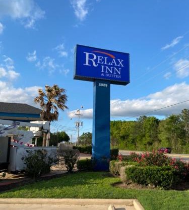 Relax Inn & Suites