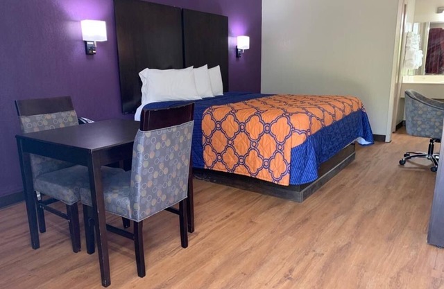 Relax Inn & Suites