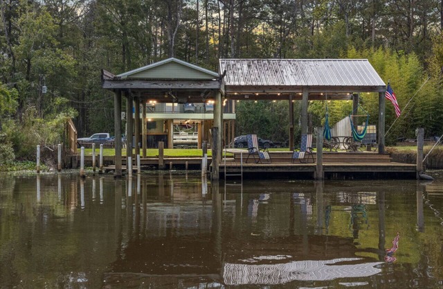 Relax on the River - Waterfront Property