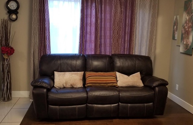 Relax peacefully in a family-friendly A'conditioned home, in a safe neighbouhood