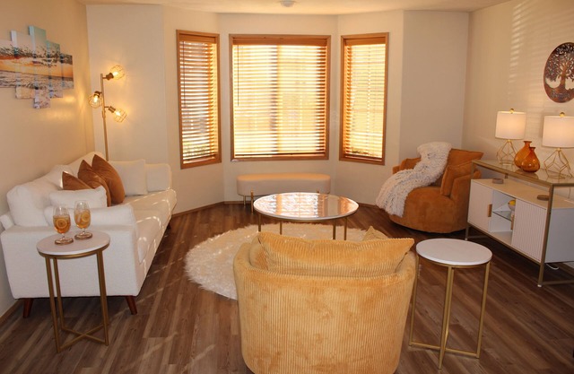 Relax, Play & Unwind in 3-bedroom house Full of Entertainment Amenities!