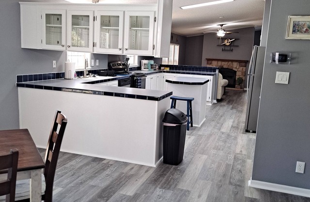 Relax, Recharge, and Reconnect in Style – Modern Comfort Meets Small-Town Charm