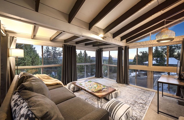 Relax, work or play at this cozy mountain chalet