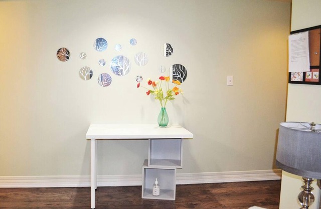 Relaxed and Homey 2-Bedroom/Full Bath Suite -Coquitlam, Douglas College, Lafarge