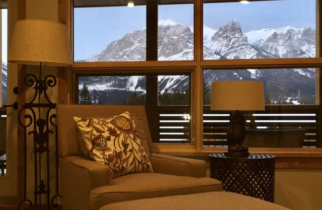 Entspannter Luxus mit inspirierendem Blick auf die Berge