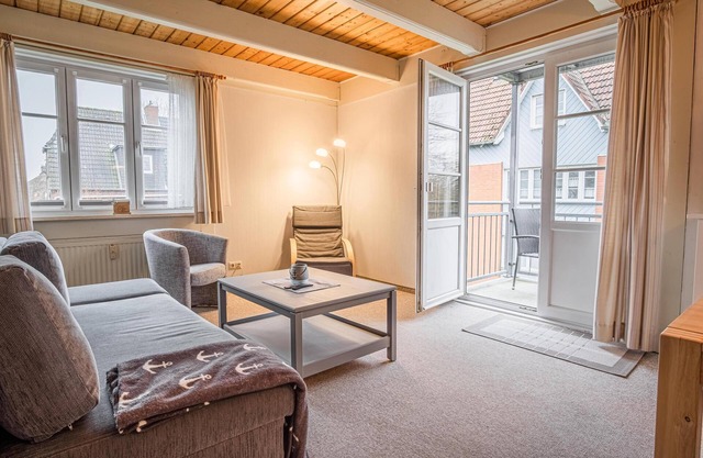Entspannte Ferienwohnung „Haus Möwe“ direkt am Meer auf Pellworm!