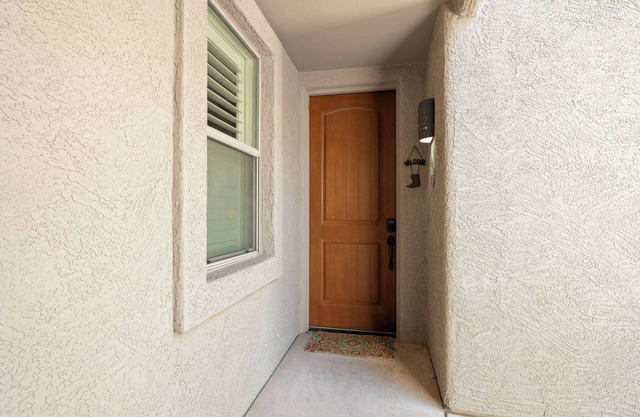 Relaxing 2-bedroom AC, fitness rm, heated pool, WiFi in charming Fountain Hills