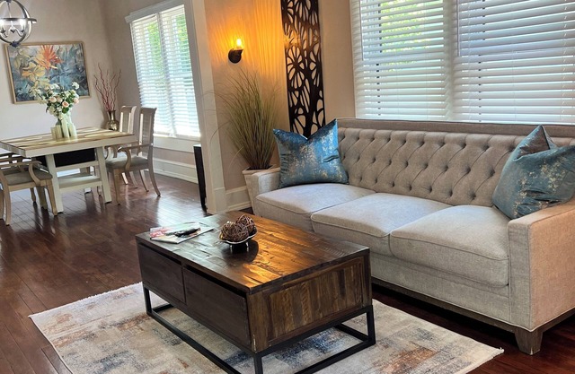 Relaxing 2-bedroom cottage in beautiful Sanford