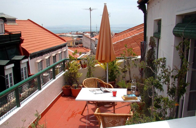 Entspannende Wohnung mit Panorama-Terrasse, in der Region mehr "IN" Lissabon-