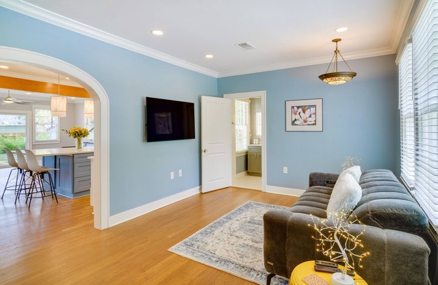 Relaxing Baton Rouge Retreat with Patio!