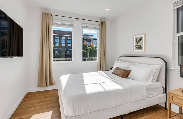 Relaxing Bedroom in San Jose