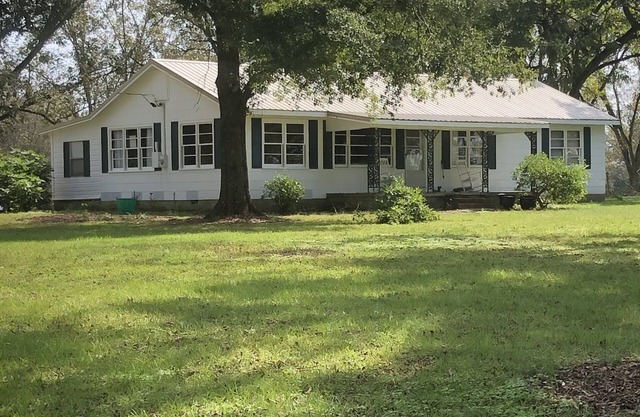 Relaxing Farm Retreat and Cattle Experience near colleges, golf, Casino dining..