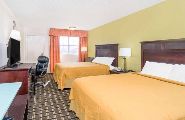 Relaxing Hideaway! Free Parking, Pets Allowed, Minutes from Chattanooga Zoo!