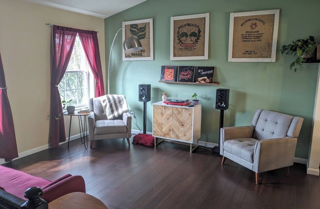 Relaxing home in a quiet neighborhood - near PSU!